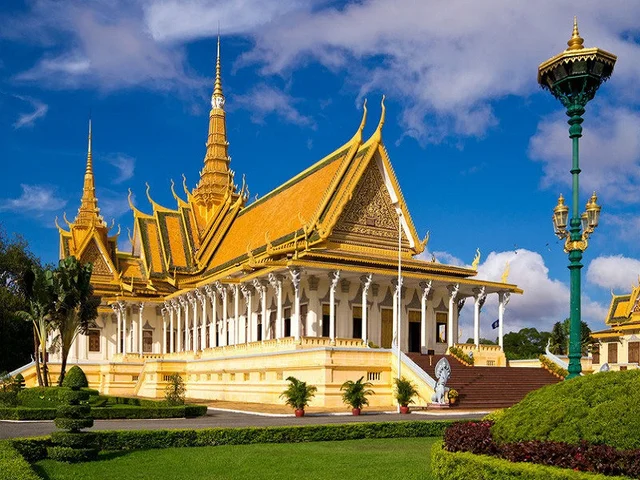 Bokor - Kep - Koh Thunsur - Phnom Penh