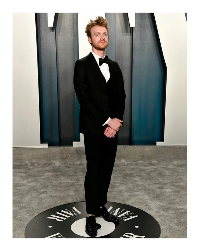 On the red carpet of The Academy 2020 awards, Finneas wore a Gucci Spring Summer 2020 two-