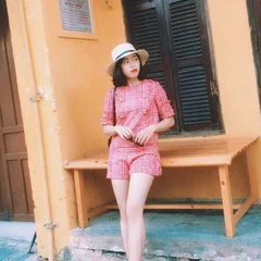 Hương Bí Ngô's profile picture
