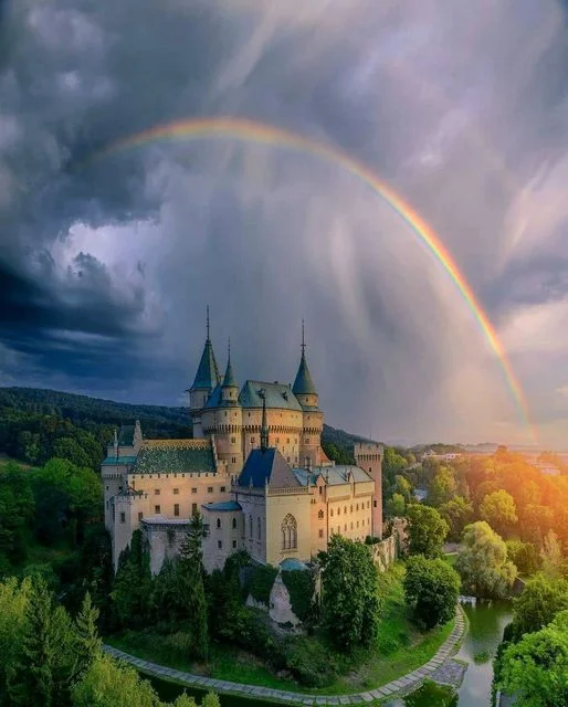 Remember, after every thunderstorm there 
will be sunshine 🌤 Bojnice Castle, Slovakia 🇸�