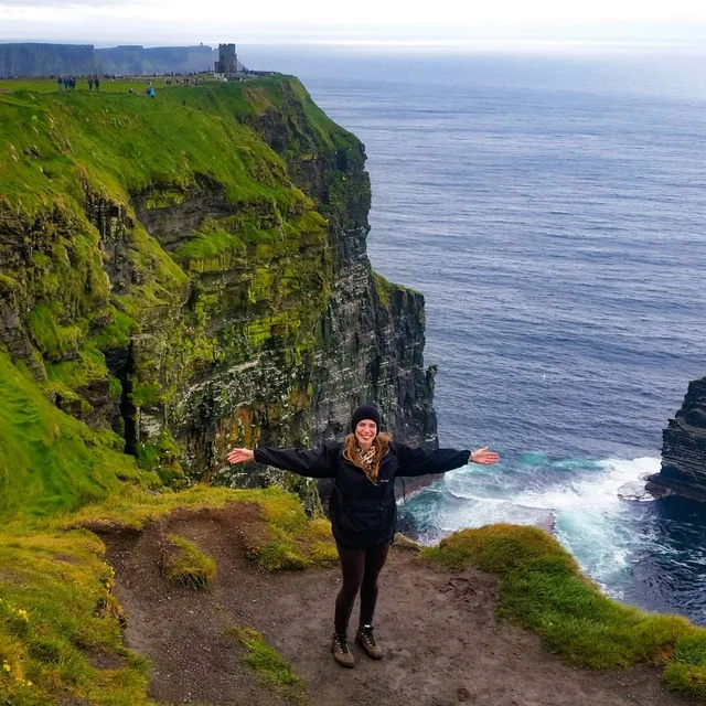 😏 Djéni, where were you?? 👣
2017 👀
✅ Ireland 🇮🇪
📌 Cliffs of Moher, Dublin, Howth, Ma