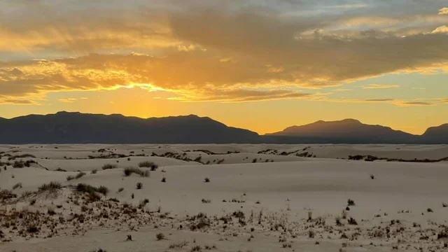 Just witnessed this epic sunset last night in white sands. All photos are unedited. ❤
====