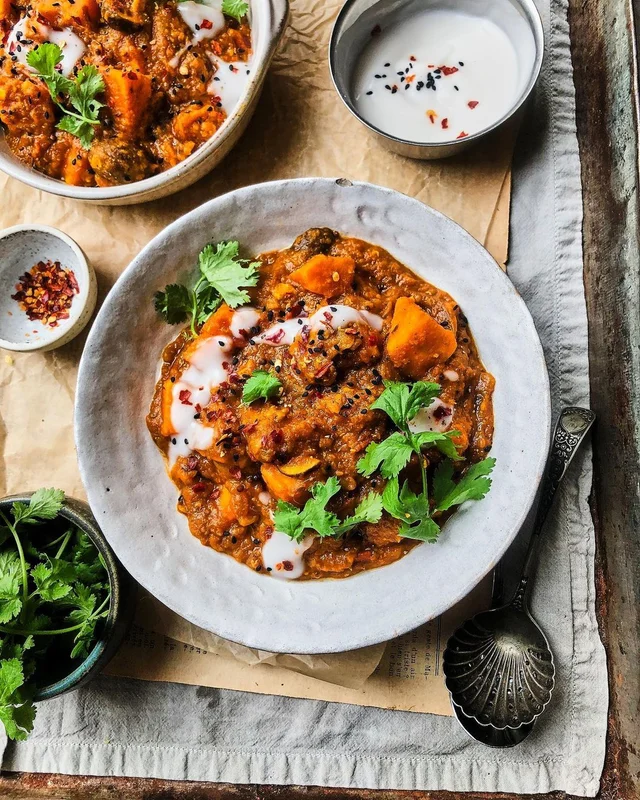 I thought you might like this recipe for my super tasty lentil & sweet potato curry?

Pack