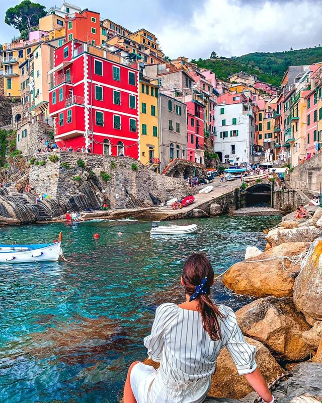Cinque Terre, Italy 🇮🇹☀️
Release the energy with an ambitious plan to revive the country