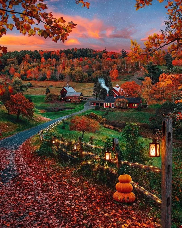 “In my imagination, it’s always mid-October in Vermont.” ❤❤❤
📷 Best Destinations To Trave