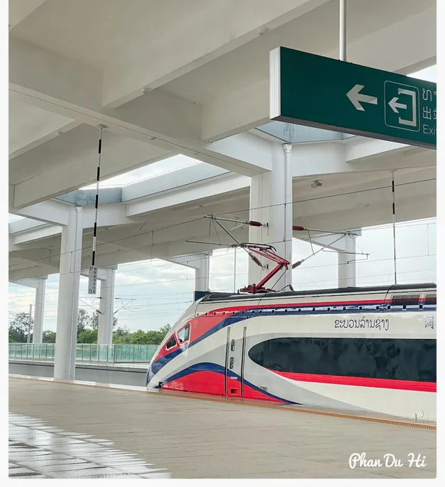 Đến LÀO trải nghiệm đường tàu cao tốc đầu tiên tại Đông Nam Á 🚄
====
🔹Mặc dù Lào rất gần