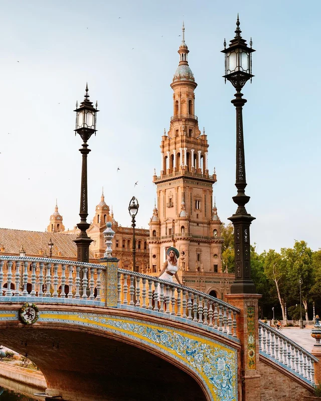 Welcome to Sevilla! ✨ If you haven't been here yet, you really have to see Plaza de España