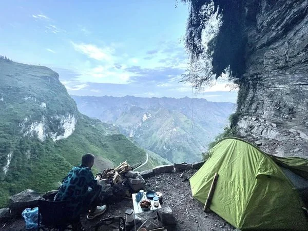 Một ngày camping Vách Đá Trắng bính yên