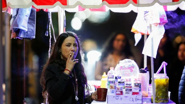 Mexico imposes one of world's strictest anti-smoking laws
--------------------
By Emma Oga
