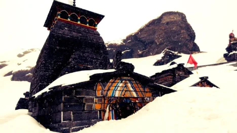 Catch the Snowfall at These 10 Tourist Places in Uttarakhand in 2023
