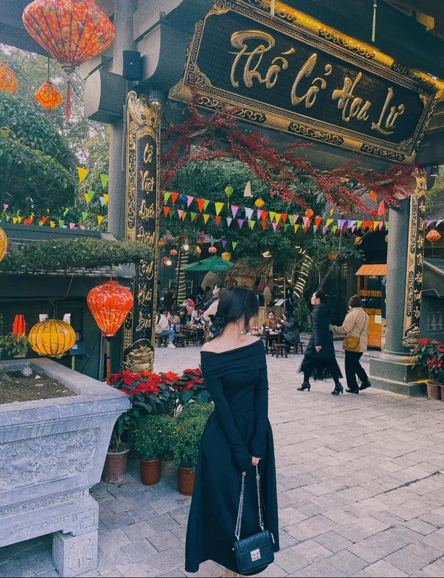 Hoàng hôn ở phố cổ Hoa Lư, tưởng không đẹp, ai ngờ đẹp không tưởng 😍😍
Via Ghiền Ninh Bìn
