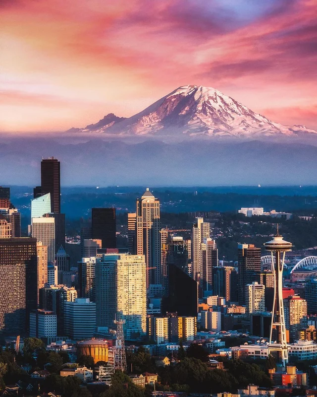 FACTS ABOUT SEATTLE YOU MAY NOT KNOW 😃

💟 Seattle gets less rainfall each year than plac