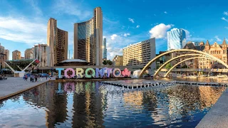 Toronto - Thành Phố Đa Dạng và Sôi Động