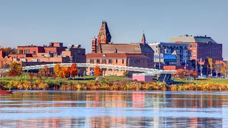 Thành phố Fredericton - Nét quyến rũ bên dòng sông Saint John