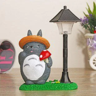 Đèn bàn Totoro