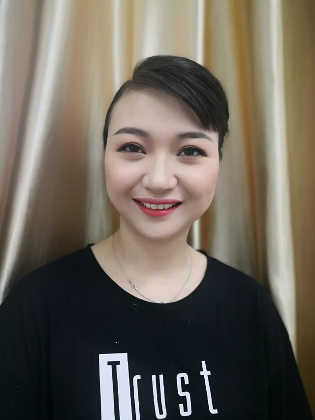 Nhẹ nhàng cho nàng đi thi tiếp viên hàng không được không nà
Mk&hair :WinArt Makeup Academ