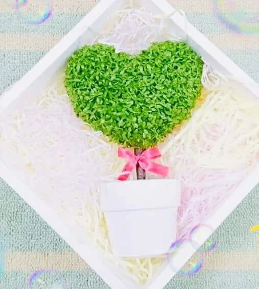 may mắn hình tim. 
may mắn bonsai 5 nhánh mang ý nghĩa ngũ phúc.
gửi lời yêu thương đến ng